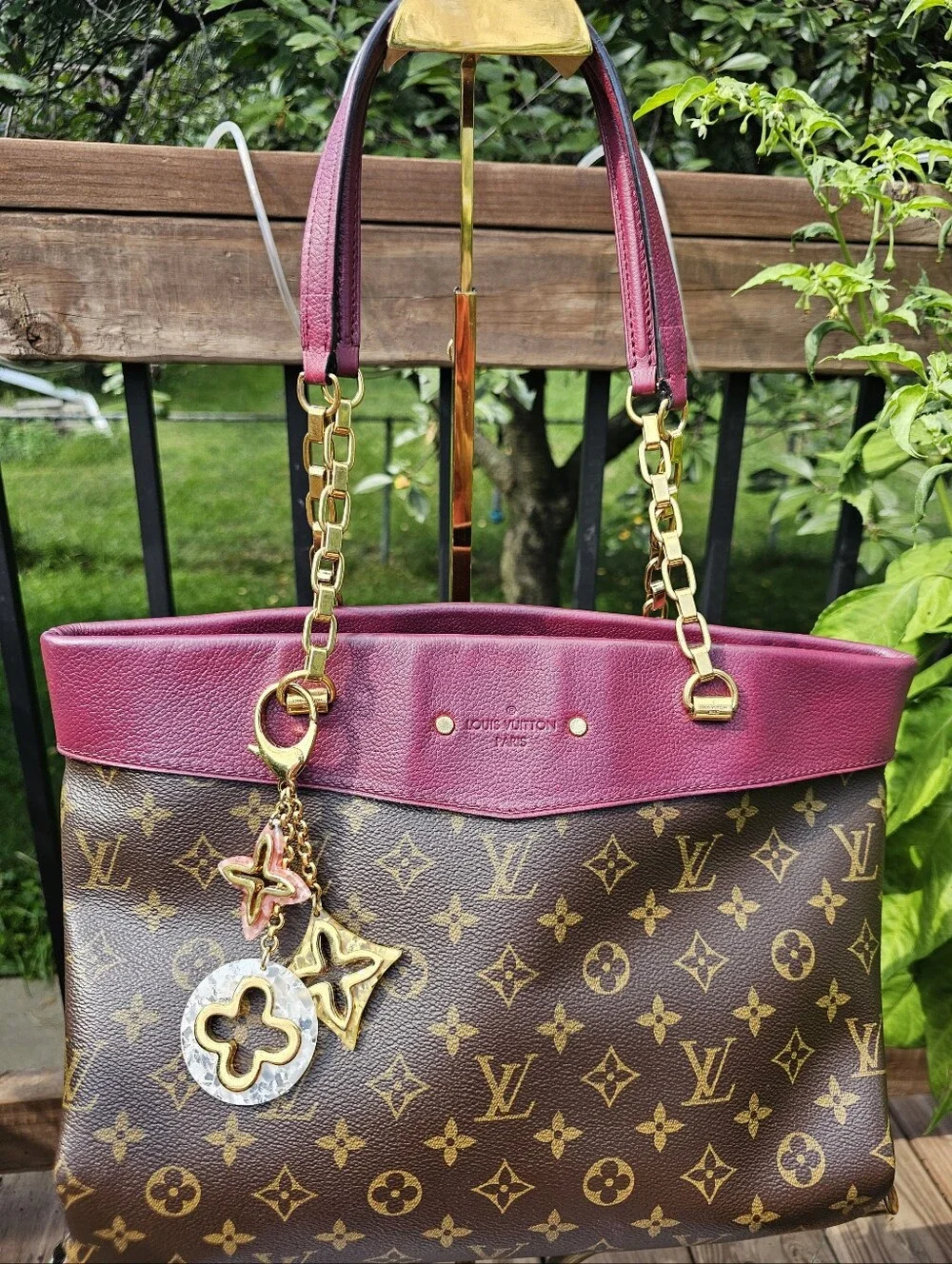 Louis Vuittonce Insolence Bag Charm